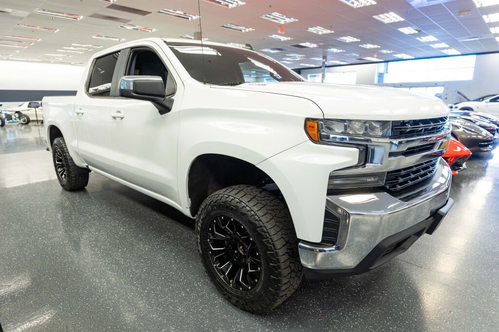 Used 2020 Chevrolet Silverado 1500 LT w/ All-Star Edition image 5