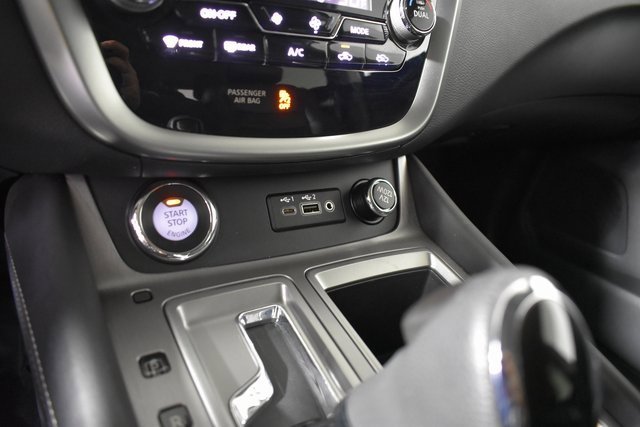 Certified 2024 Nissan Murano SV image 23