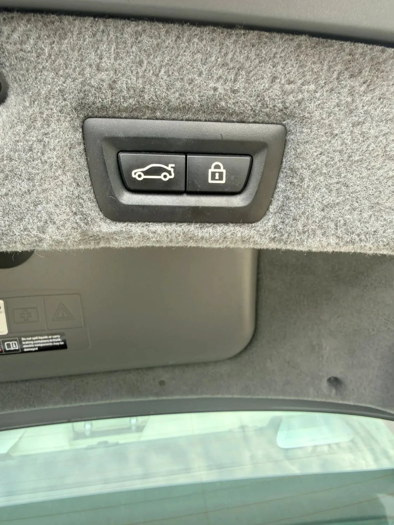 Used 2013 BMW 750Li RWD image 23