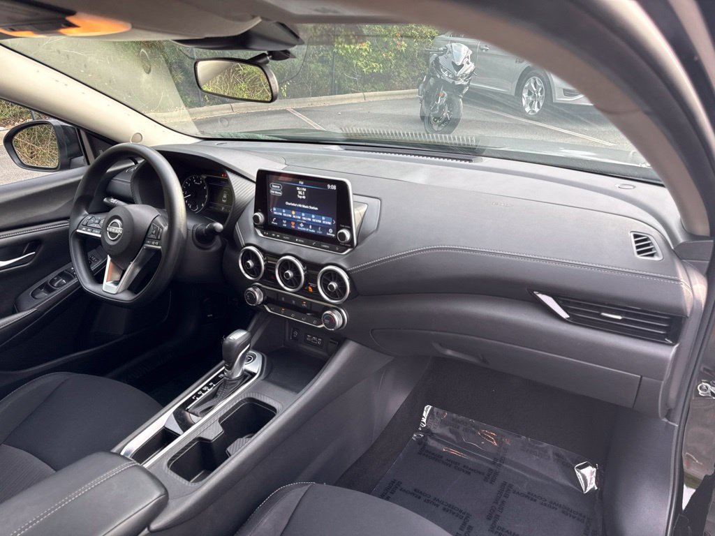 Certified 2025 Nissan Sentra SV FWD image 39
