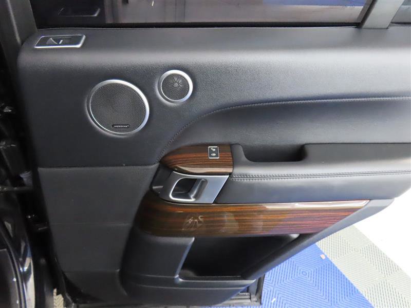 Used 2016 Land Rover Range Rover Supercharged image 35