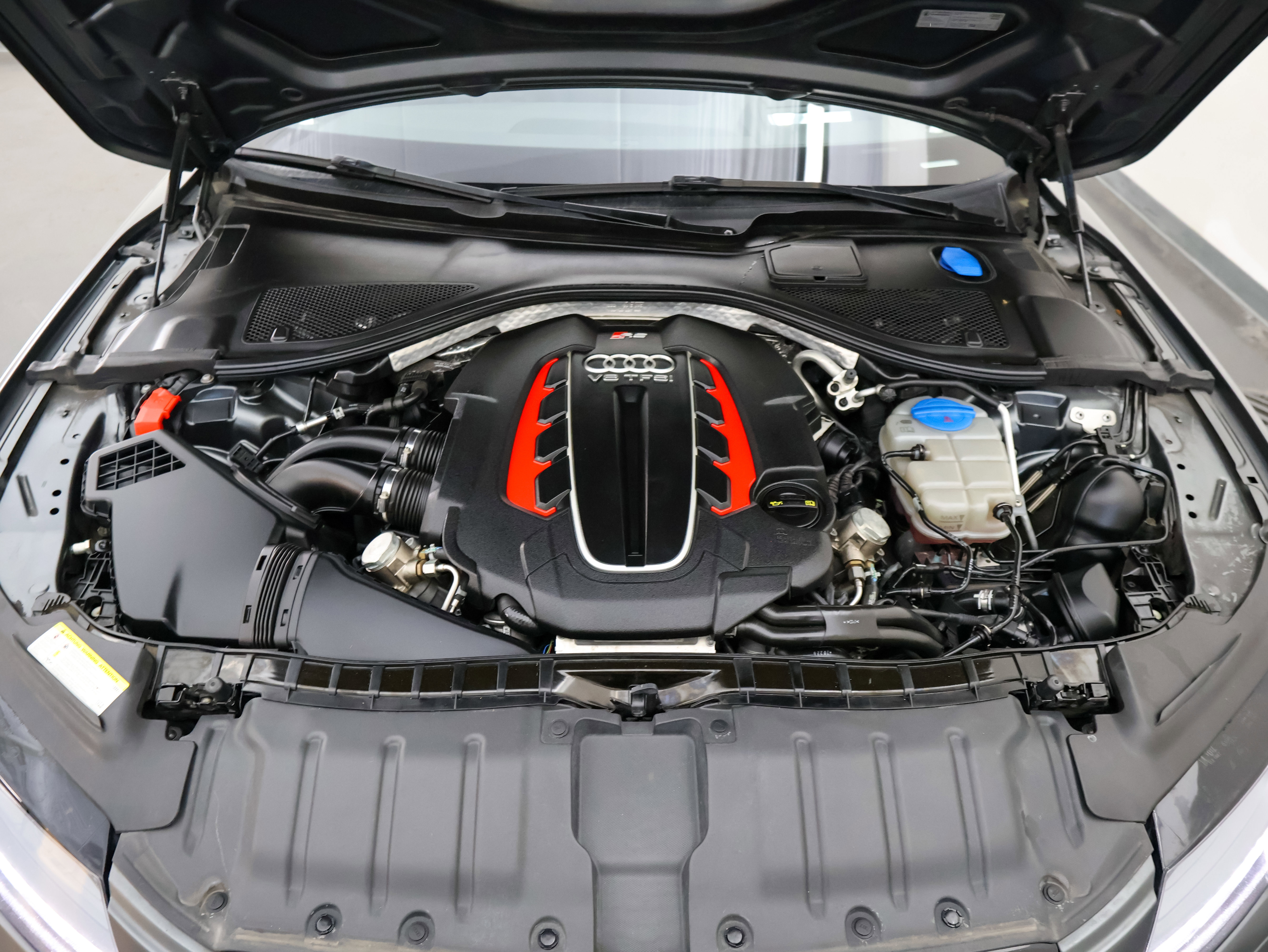 Used 2015 Audi RS 7 Prestige w/ Dynamic Package image 48