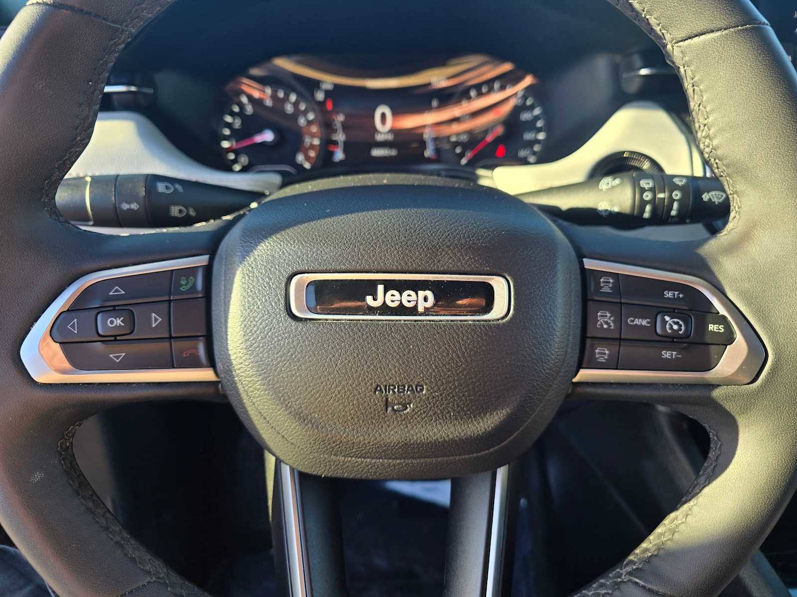 Used 2023 Jeep Compass Limited image 25