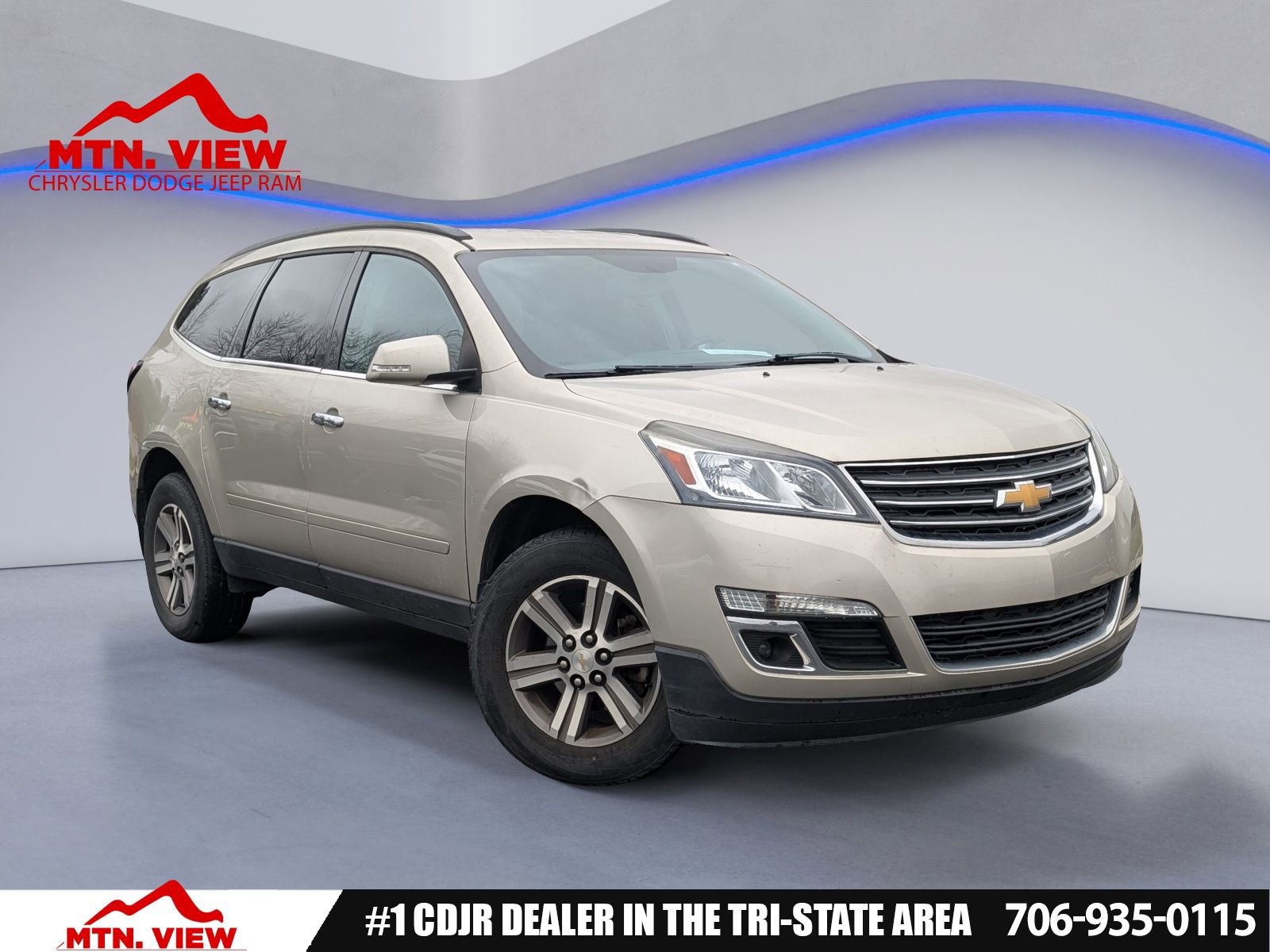 Used 2016 Chevrolet Traverse LT image 1