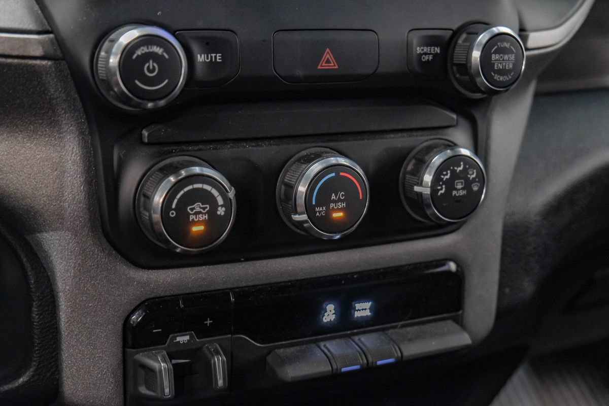 Used 2024 RAM 3500 Tradesman w/ Chrome Appearance Group AWD/4WD image 26