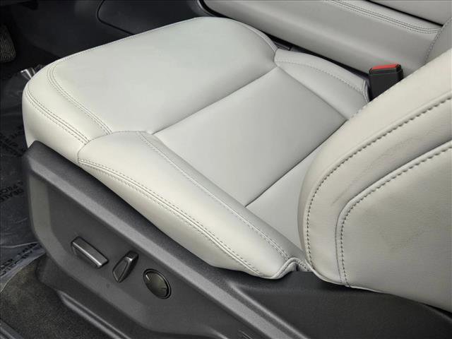 New 2026 Ford Expedition Active image 4