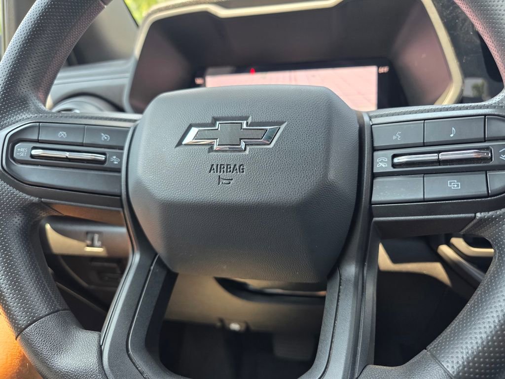 Used 2026 Chevrolet Colorado Trail Boss AWD/4WD image 38
