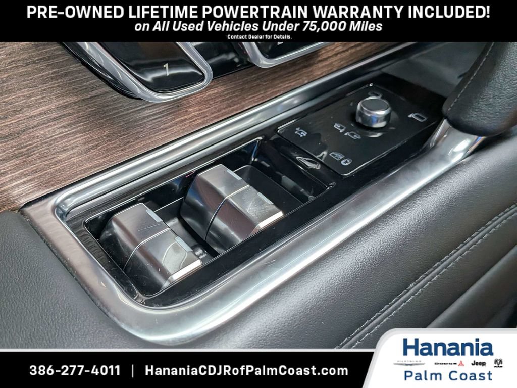Used 2025 Land Rover Range Rover Long Wheelbase Autobiography AWD/4WD image 22