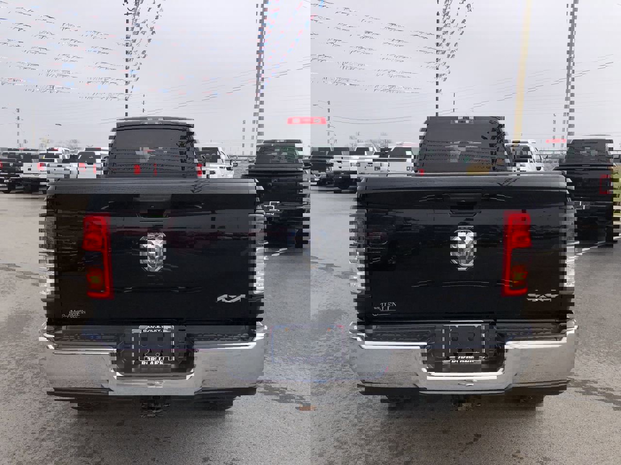 Used 2023 RAM 2500 Tradesman w/ Chrome Appearance Group image 10