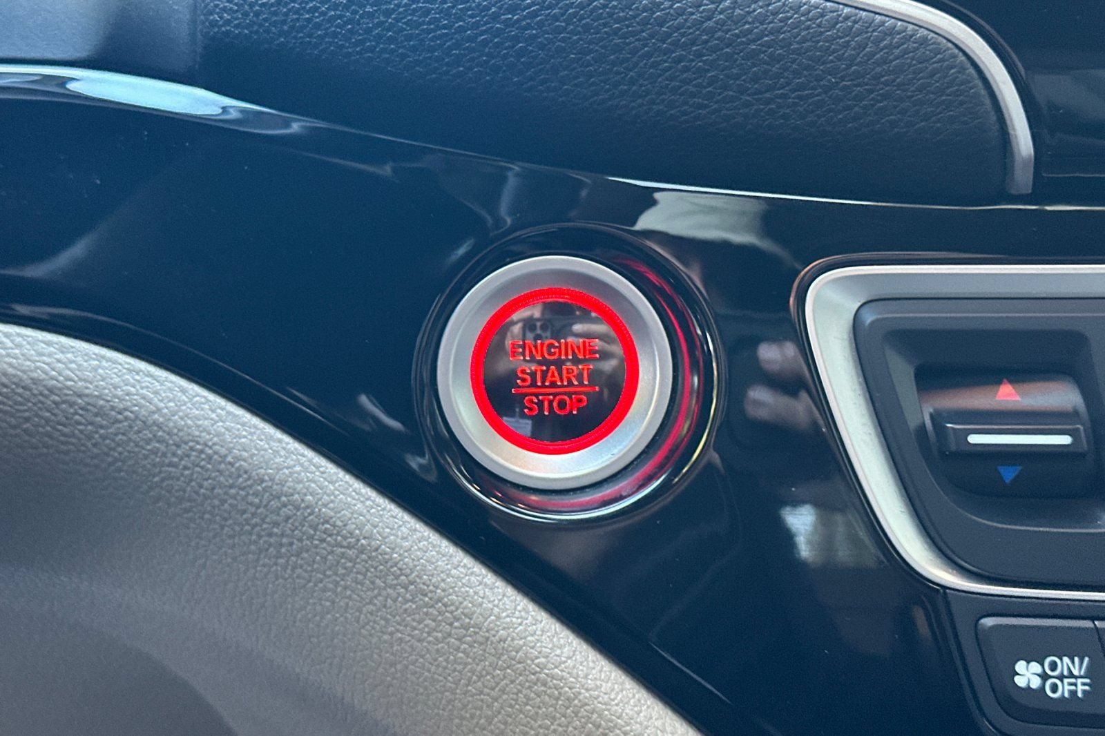 Used 2019 Honda Pilot Touring image 25