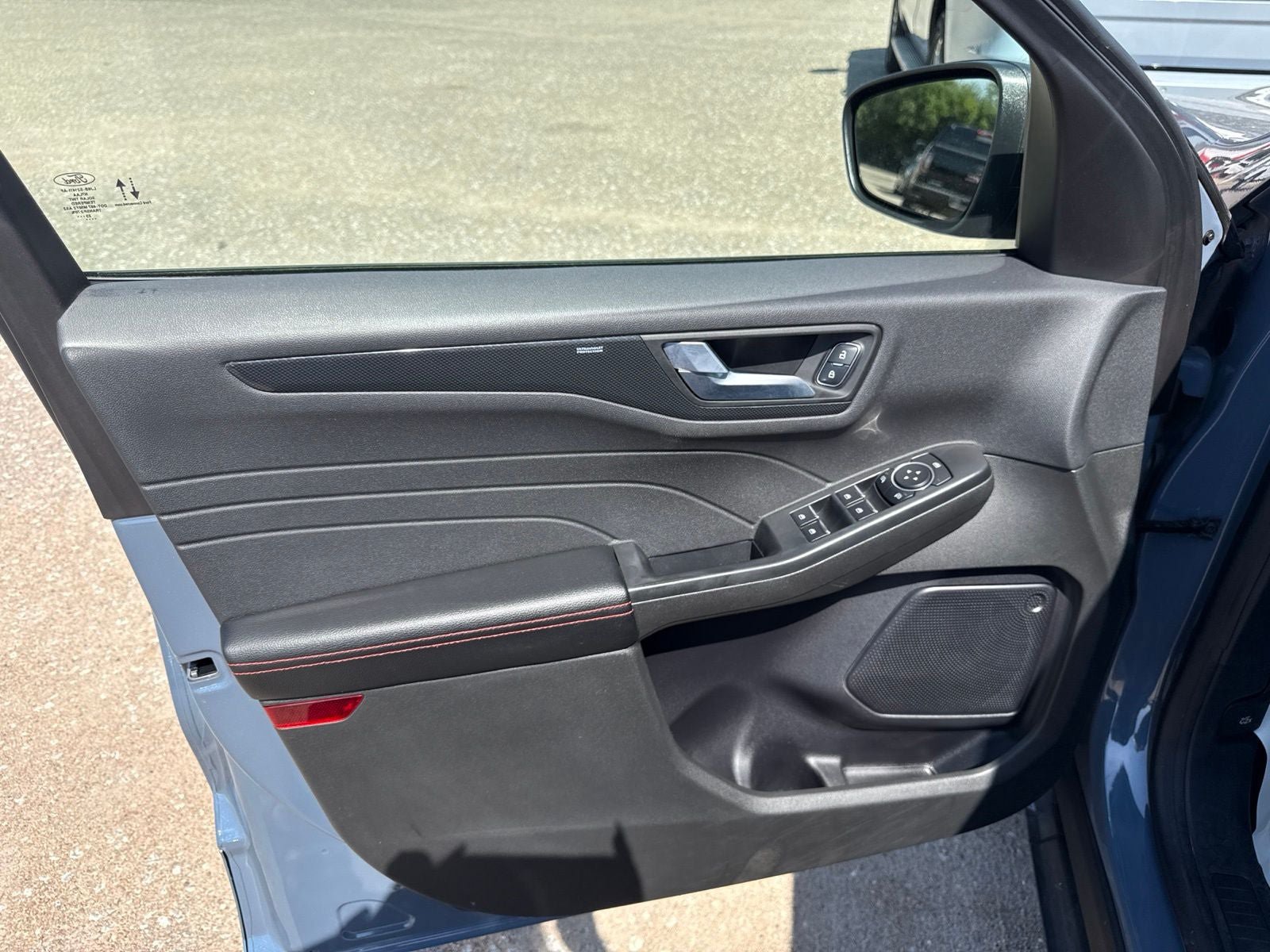 Used 2023 Ford Escape ST-Line w/ Tech Pack #1 AWD/4WD image 17