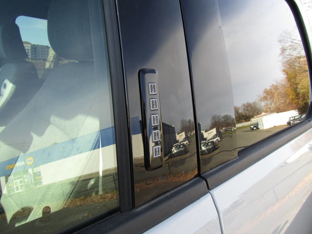 Used 2024 Ford F150 XLT image 38