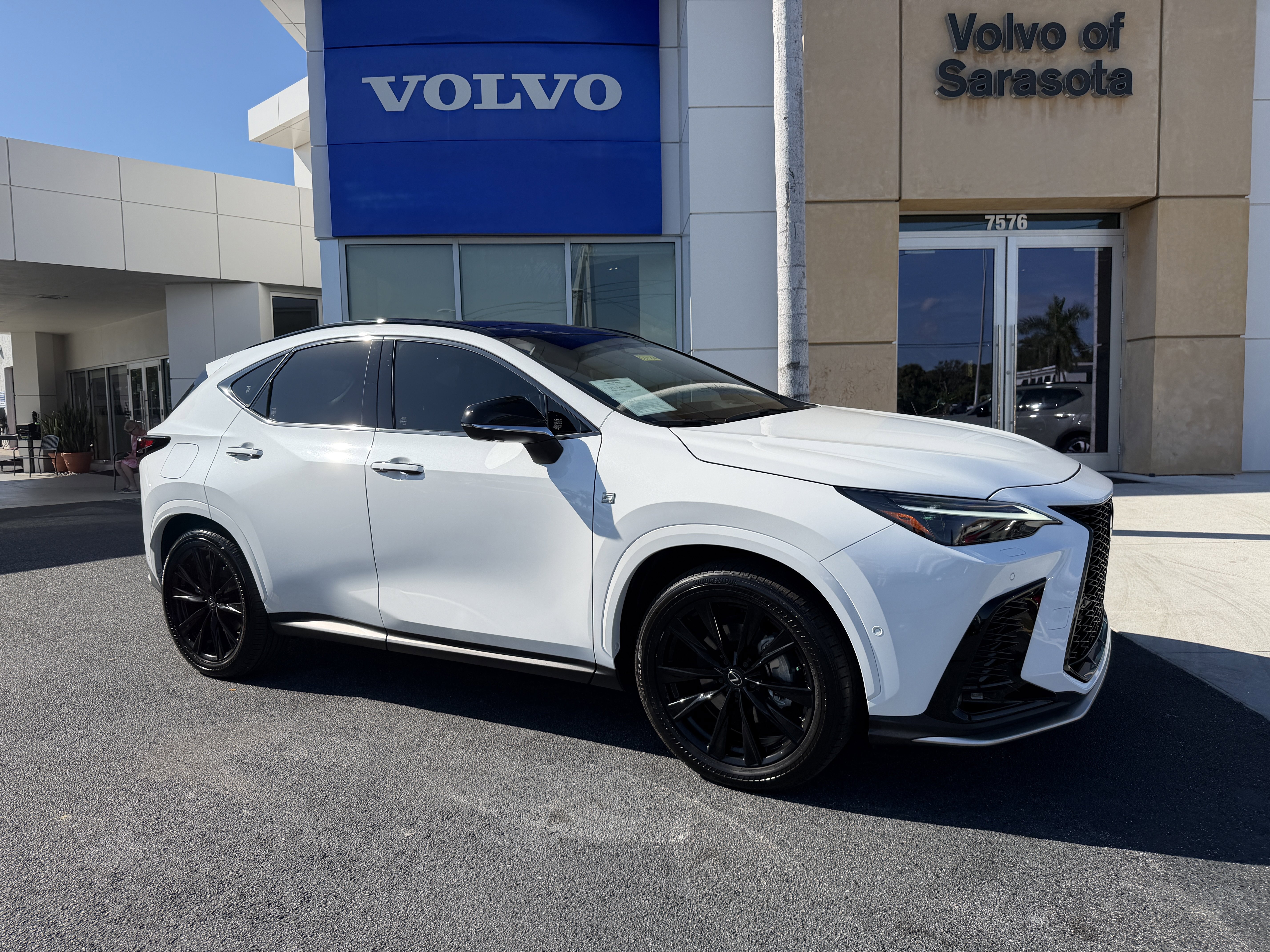 Used 2025 Lexus NX 450h+ F Sport image 1