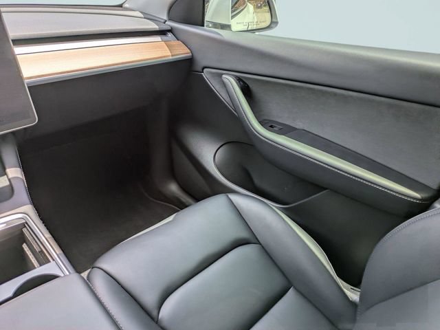 Used 2022 Tesla Model Y Performance AWD/4WD image 19