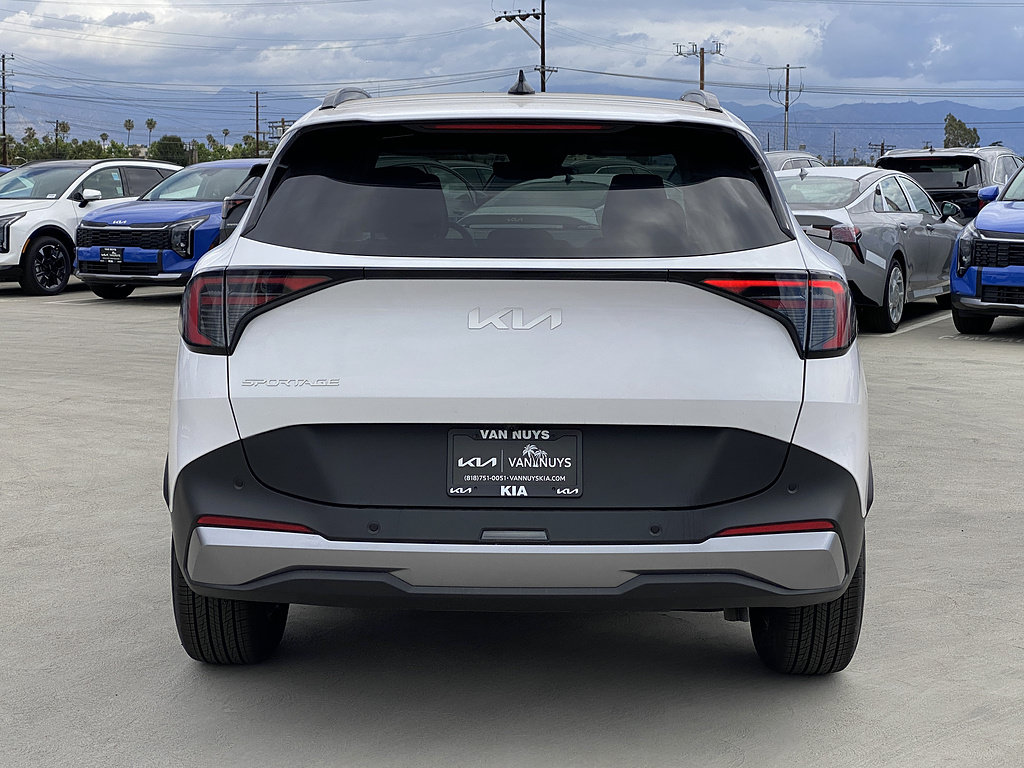 New 2026 Kia Sportage EX w/ EX Panorama Roof Package FWD image 5