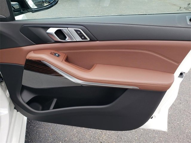 New 2026 BMW X5 xDrive40i w/ M Sport Package image 19