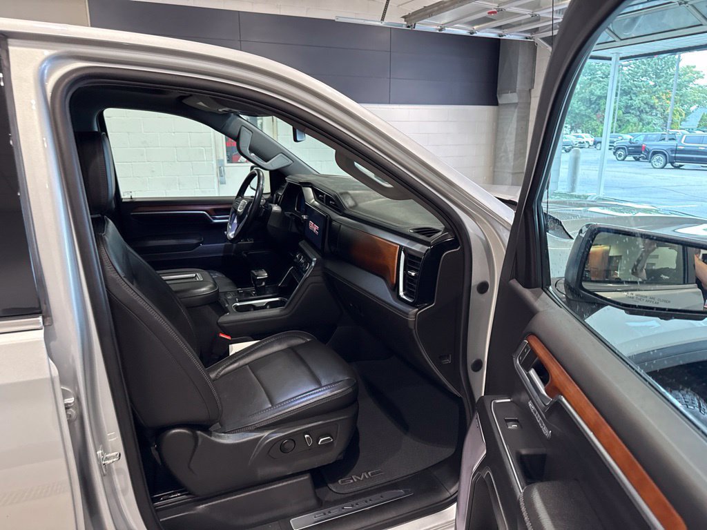 Used 2022 GMC Sierra 1500 Denali AWD/4WD image 12
