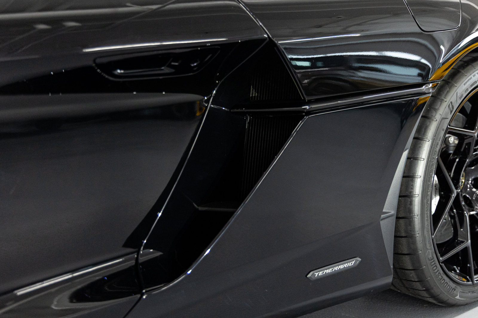 Used 2026 Lamborghini Temerario AWD/4WD image 18