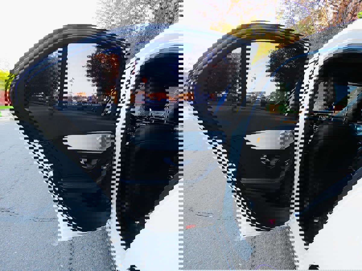 Used 2021 Mercedes-Benz C 300 Sedan image 18