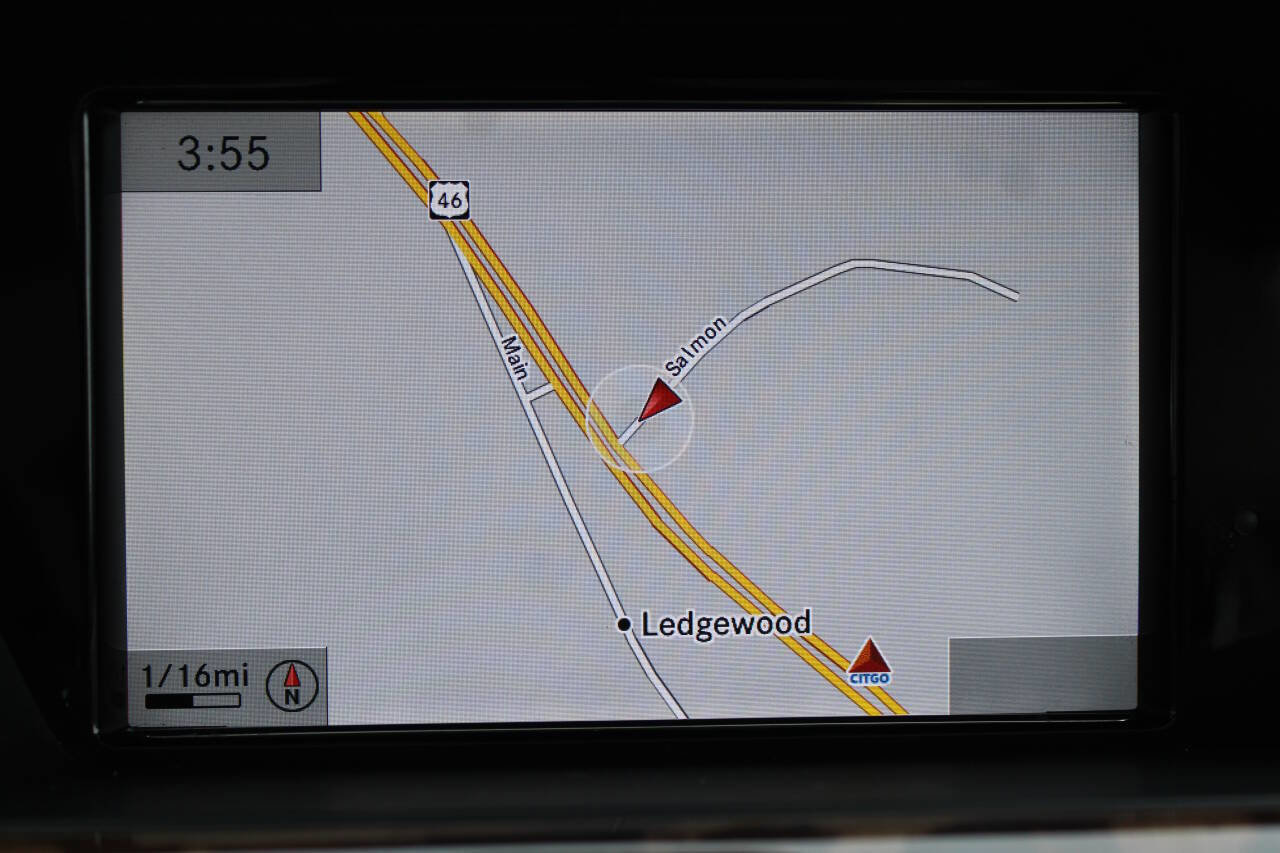 Used 2013 Mercedes-Benz GLK 350 4MATIC image 34