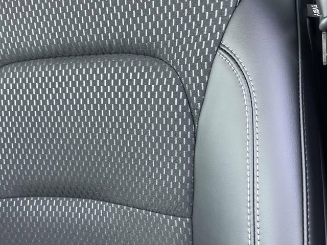 New 2025 Ford Escape SE FWD image 15