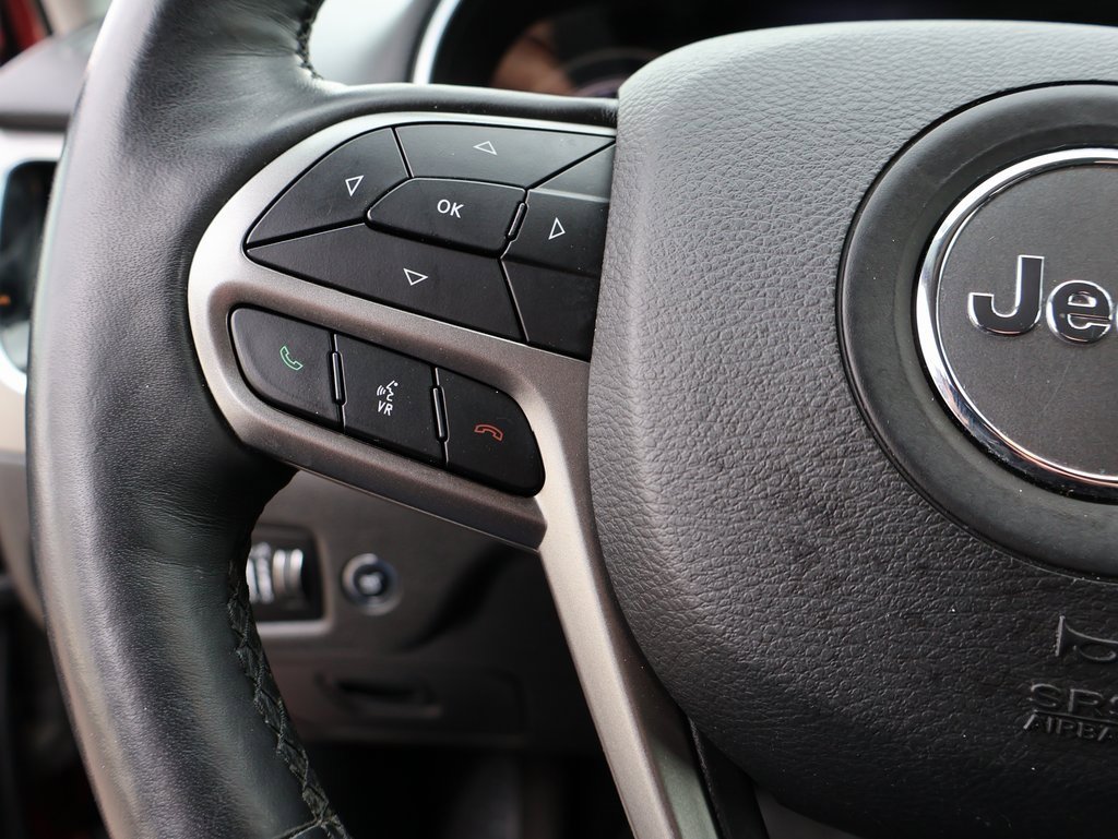 Used 2019 Jeep Cherokee Limited w/ Luxury Group image 39