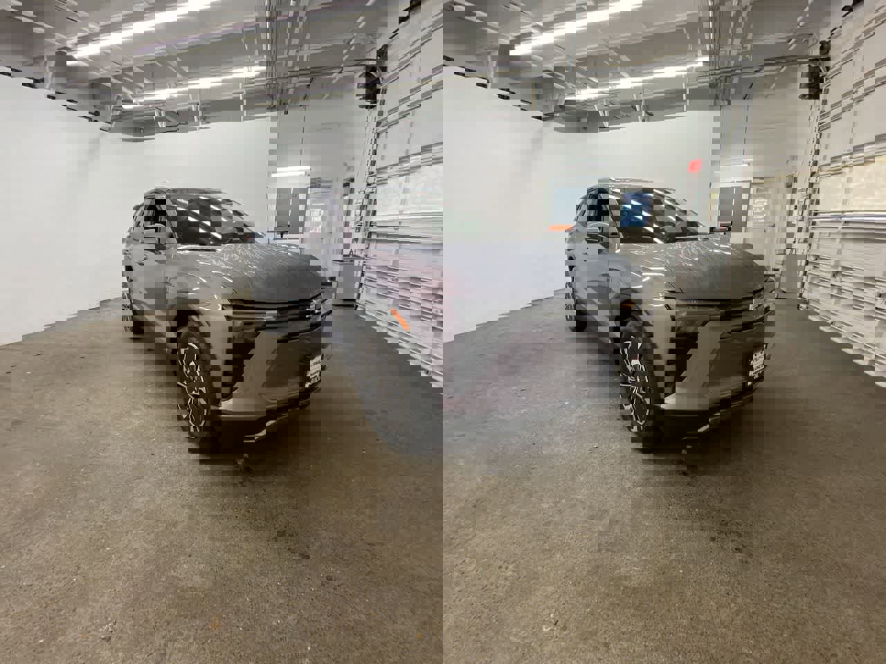 Used 2024 Chevrolet Blazer EV LT image 8