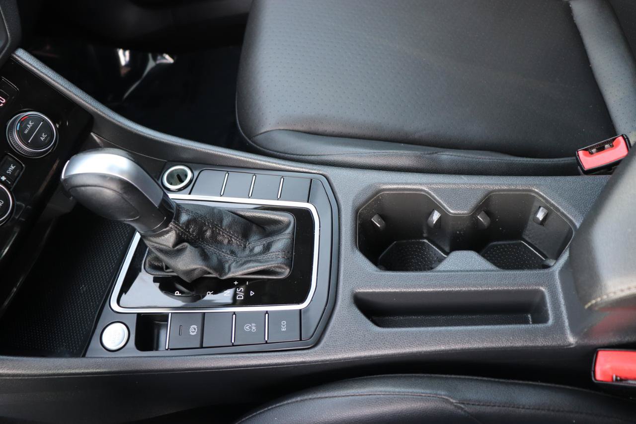 Used 2020 Volkswagen Jetta SE FWD image 37