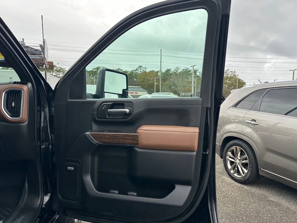 Used 2023 Chevrolet Silverado 2500 High Country w/ Z71 Off-Road Package image 44