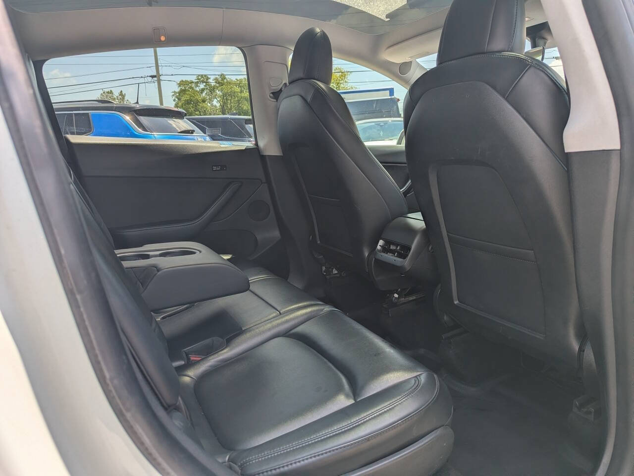 Used 2021 Tesla Model Y Long Range AWD/4WD image 21