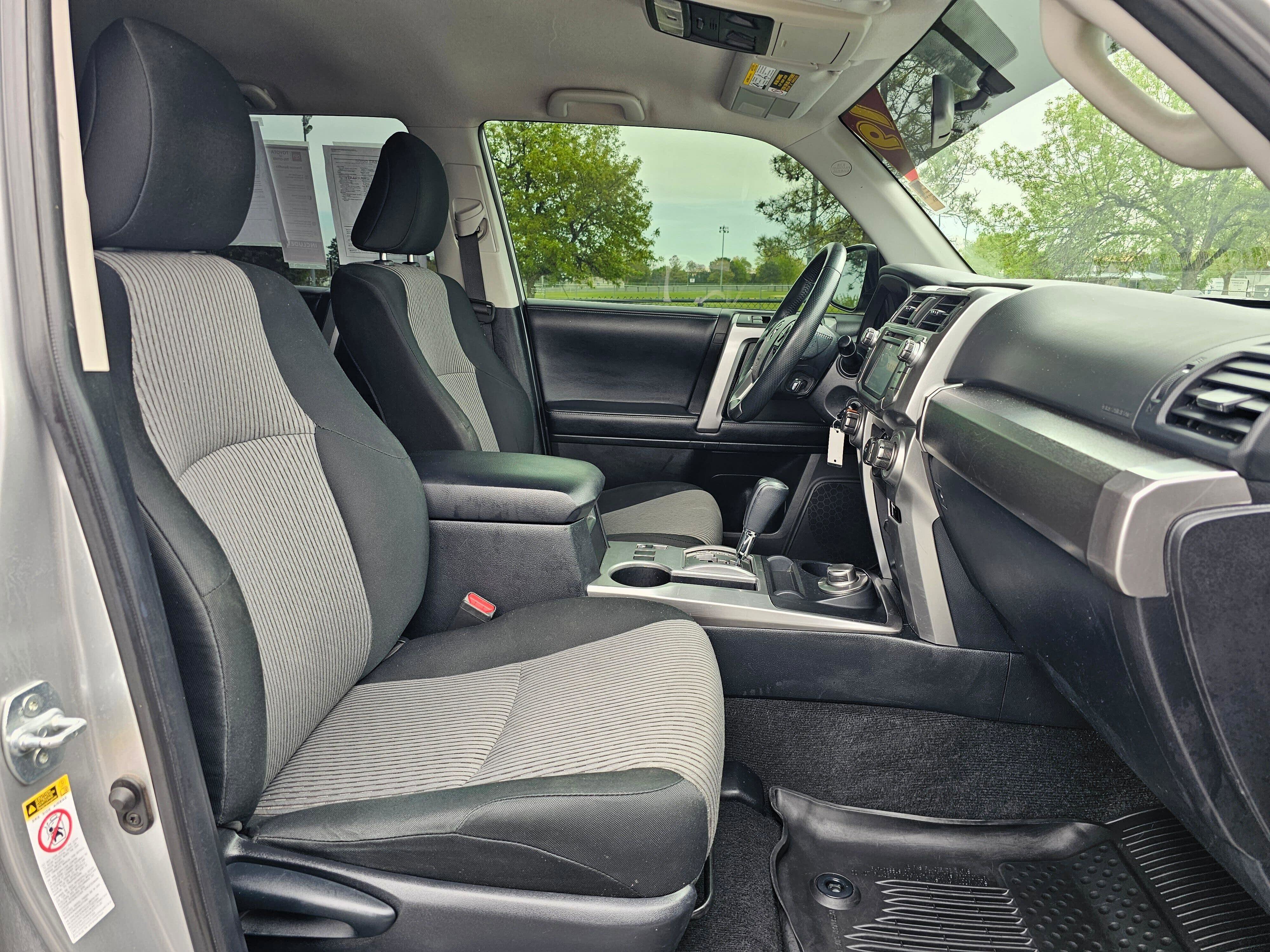 Used 2019 Toyota 4Runner SR5 AWD/4WD image 11