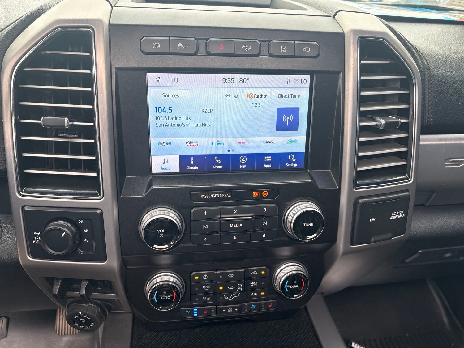 Used 2020 Ford F250 Platinum w/ FX4 Off-Road Package AWD/4WD image 25