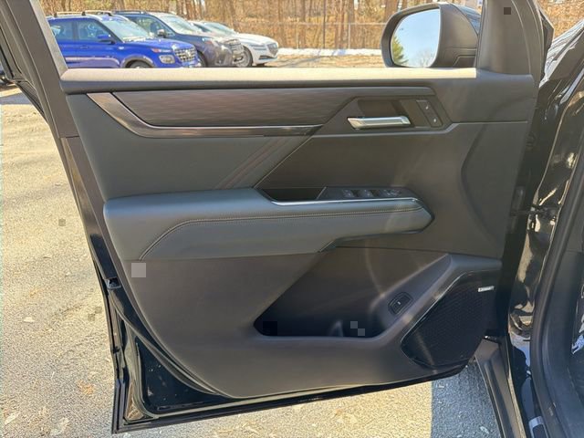 Used 2024 GMC Acadia AT4 w/ Luxury Package image 19