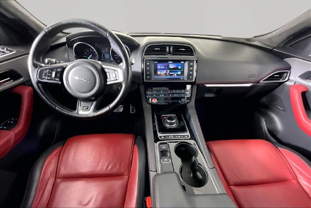 Used 2017 Jaguar F-PACE R-Sport AWD/4WD image 6