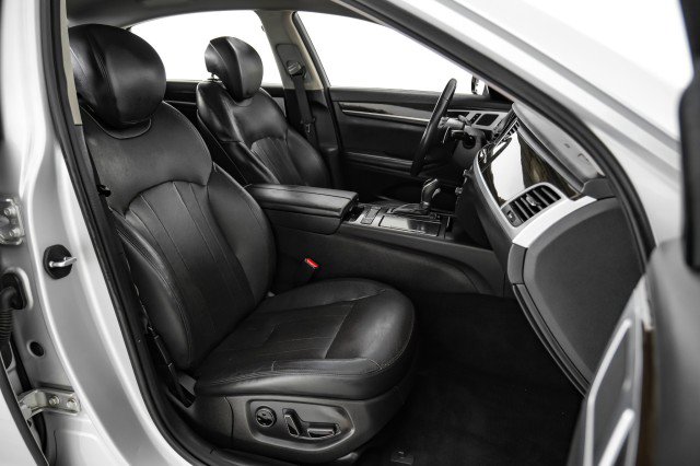 Used 2017 Genesis G80 3.8 image 31