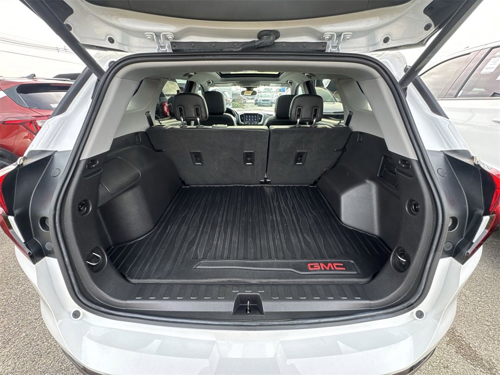 Used 2020 GMC Terrain SLT w/ Preferred Package image 24