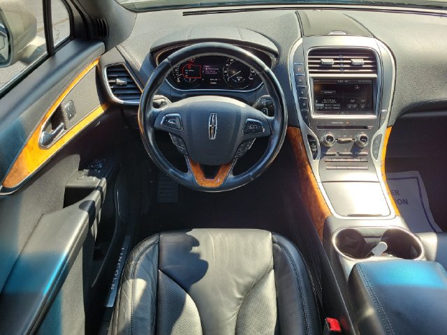 Used 2016 Lincoln MKX Select w/ Select Plus Package AWD/4WD image 27