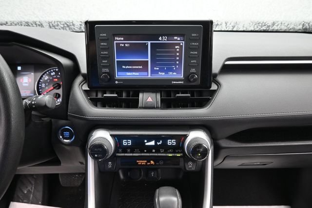 Used 2022 Toyota RAV4 XLE AWD/4WD image 15