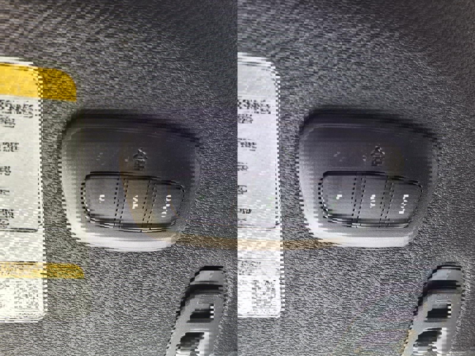 Used 2024 Jeep Wrangler Unlimited Rubicon 4xe w/ Technology Group image 13