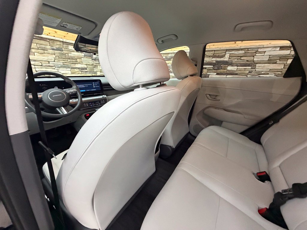 Certified 2024 Hyundai Kona SEL AWD/4WD image 45