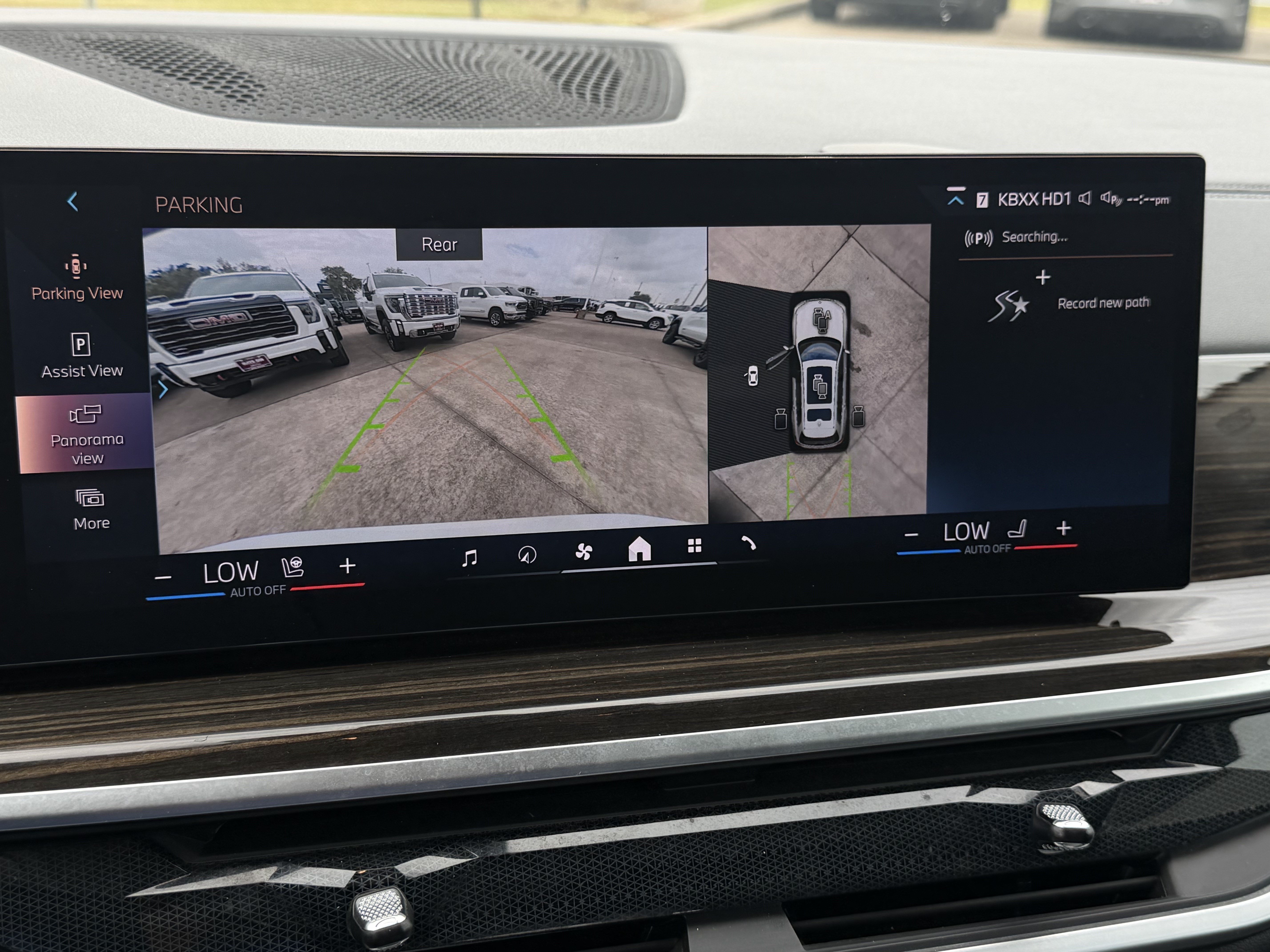 Used 2024 BMW X7 xDrive40i AWD/4WD image 16
