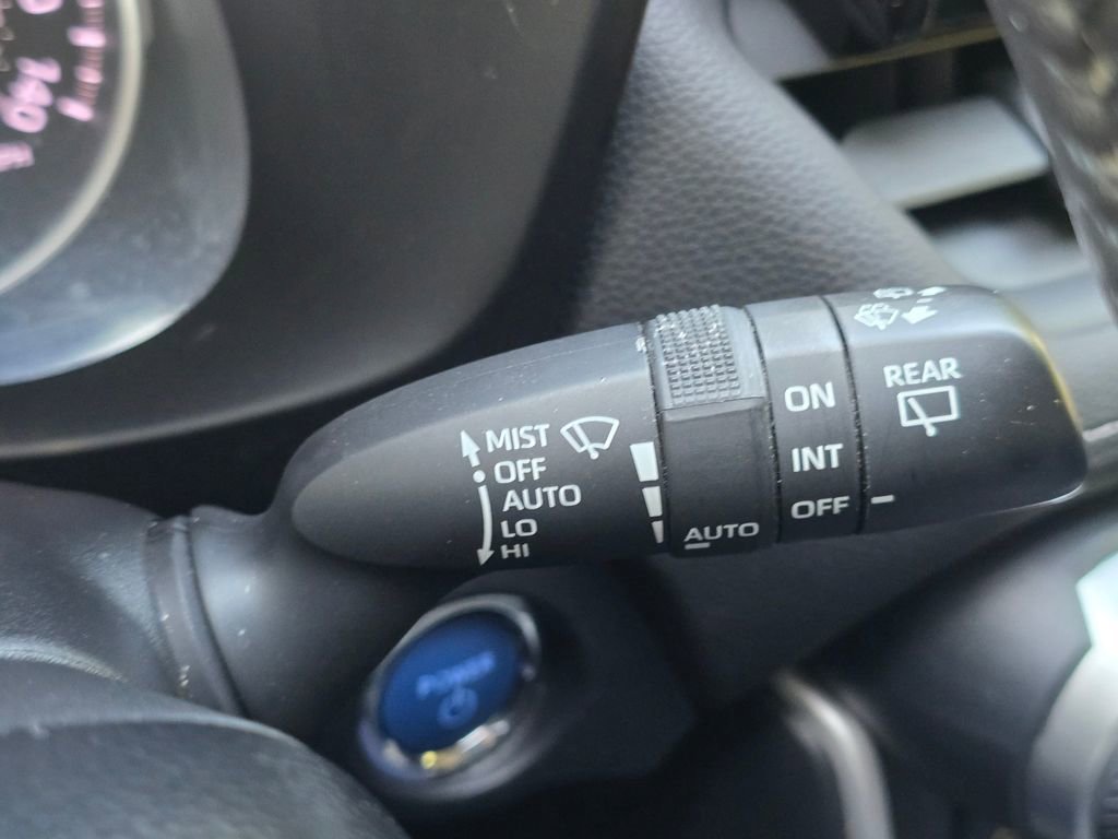 Used 2021 Toyota RAV4 XLE Premium AWD/4WD image 34