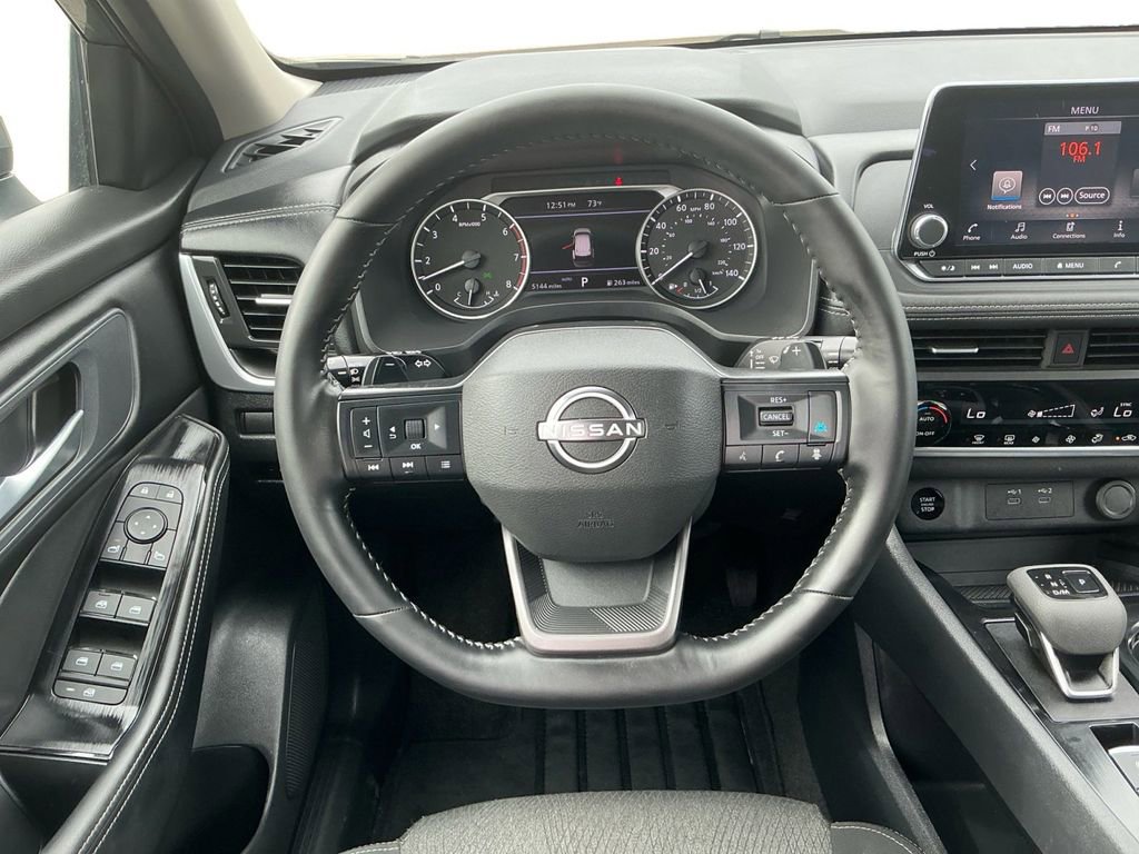 Used 2026 Nissan Rogue SV image 18