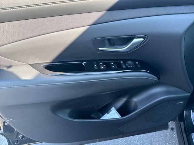 Certified 2025 Hyundai Tucson Limited image 9