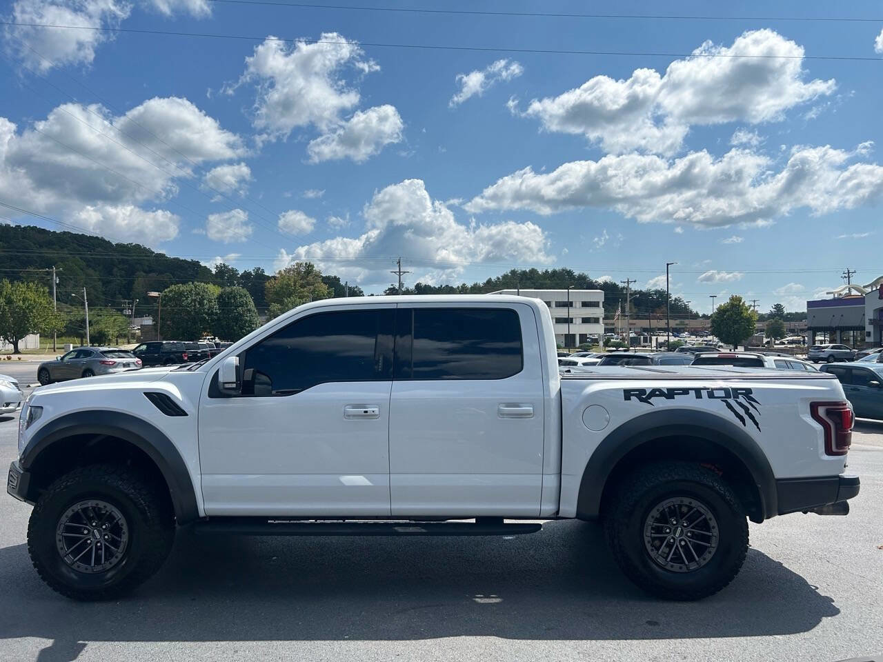 Used 2019 Ford F150 Raptor w/ Equipment Group 802A Luxury image 3