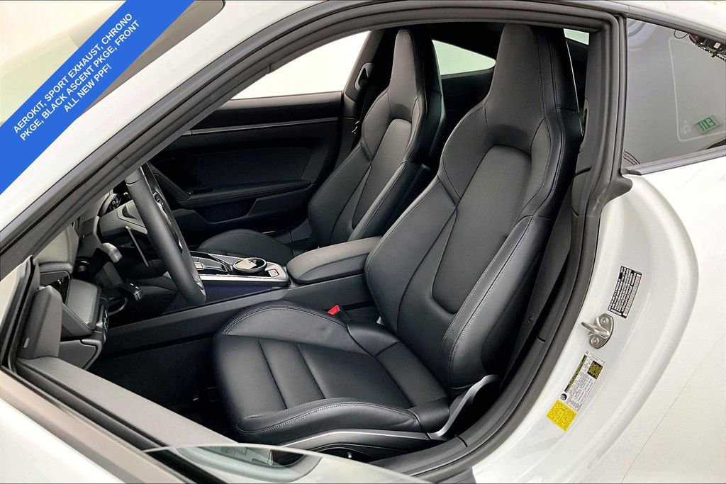 Used 2025 Porsche 911 Carrera image 32