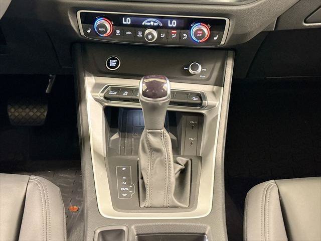 Certified 2025 Audi Q3 2.0T Premium w/ Convenience Package AWD/4WD image 13