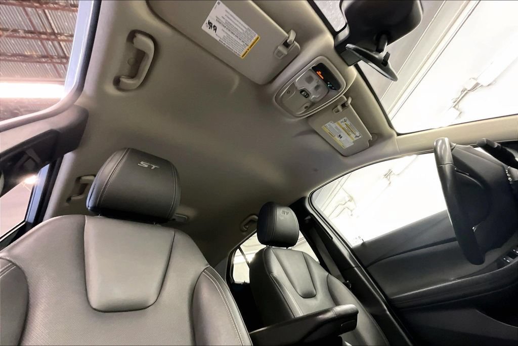 Used 2024 Buick Encore GX Sport Touring AWD/4WD image 28