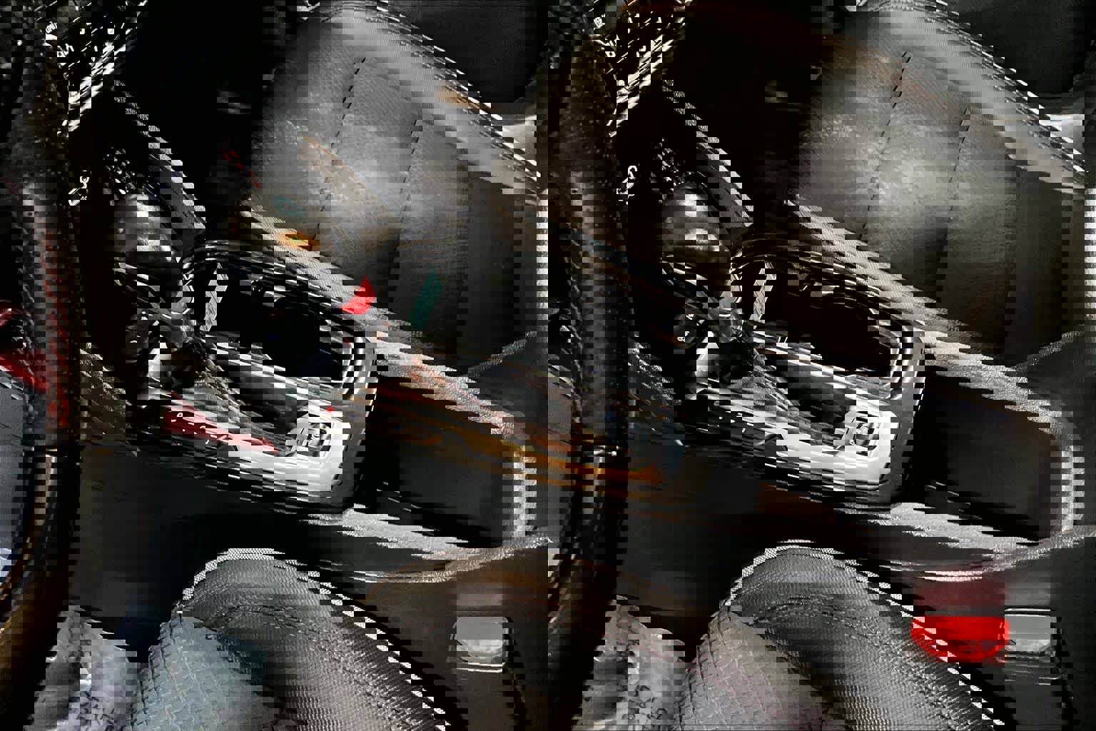 Used 2021 Chevrolet TrailBlazer RS w/ Sun and Liftgate Package image 16