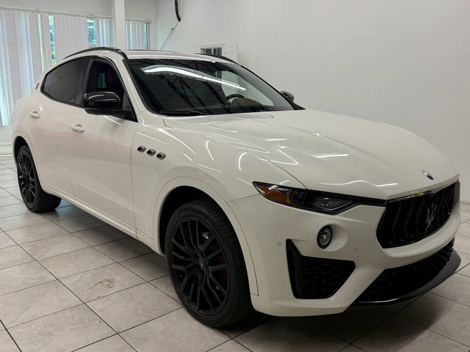 Used 2021 Maserati Levante AWD/4WD image 1